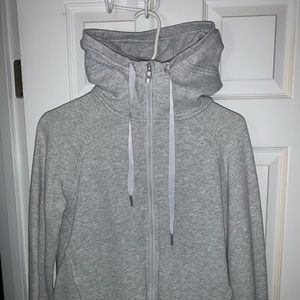 Grey Lululemon sweatshirt - size 8